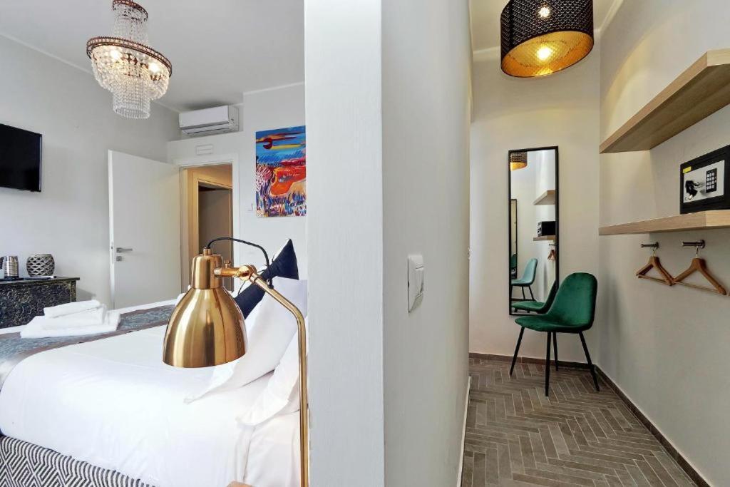Boutique Suites Della Croce Рим Екстер'єр фото