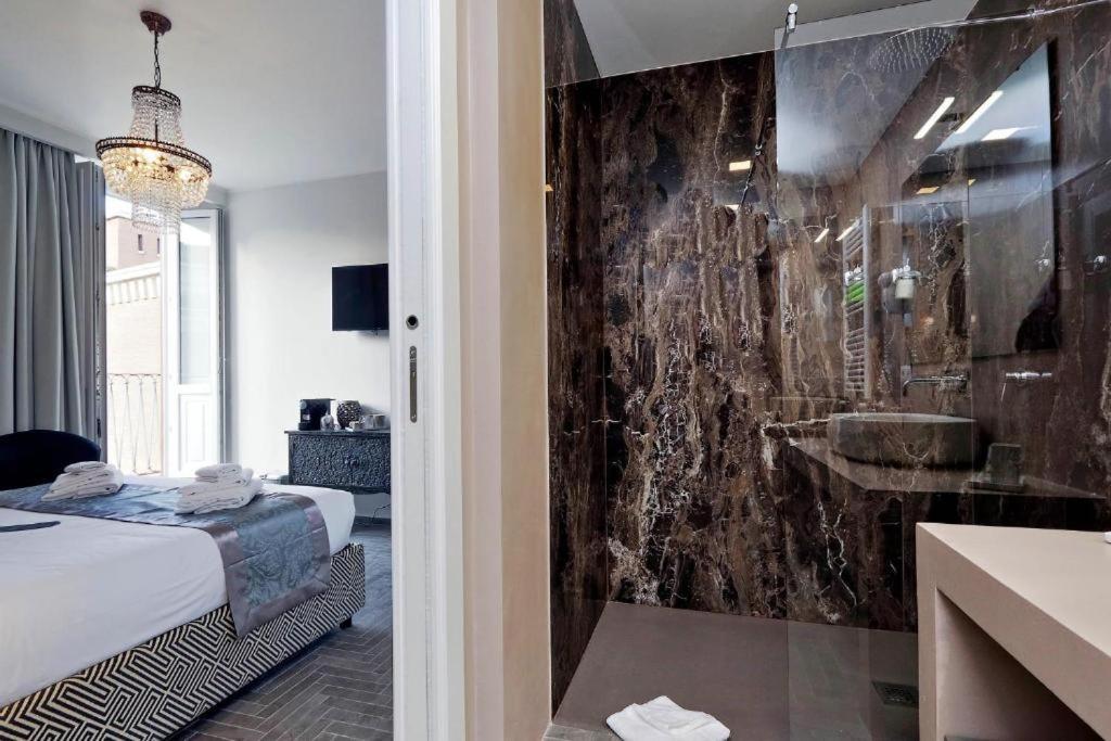 Boutique Suites Della Croce Рим Екстер'єр фото