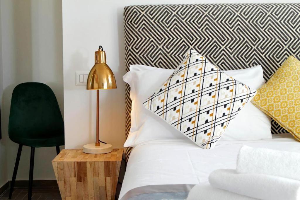 Boutique Suites Della Croce Рим Екстер'єр фото