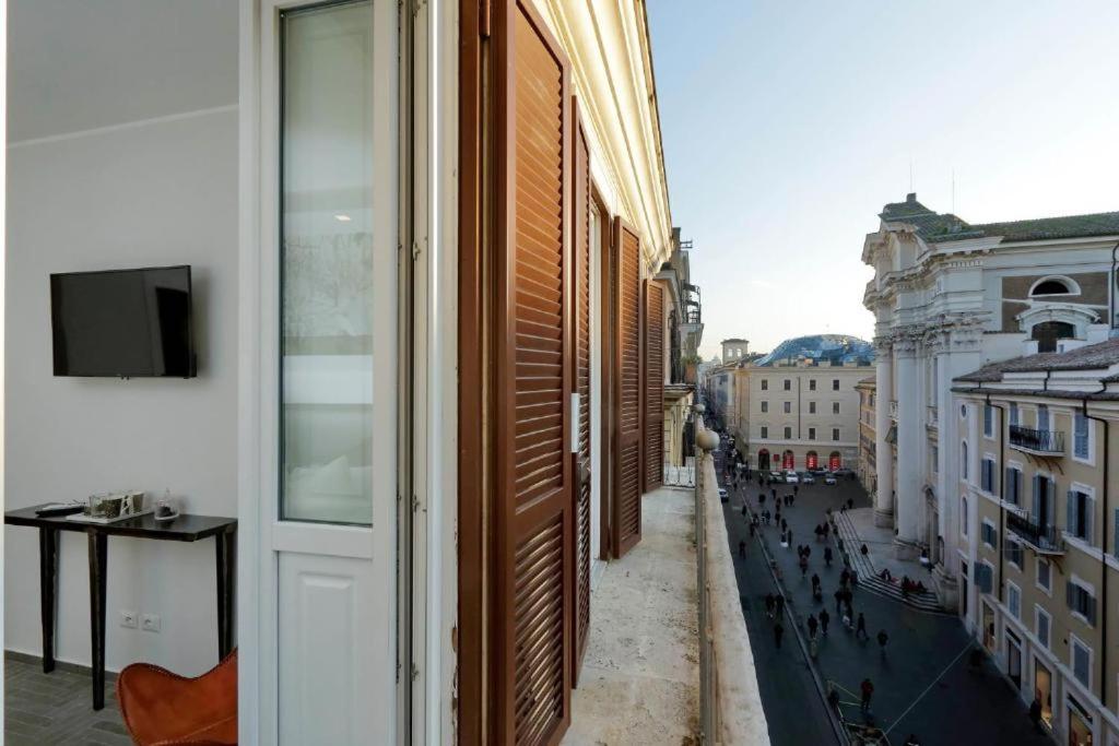 Boutique Suites Della Croce Рим Екстер'єр фото